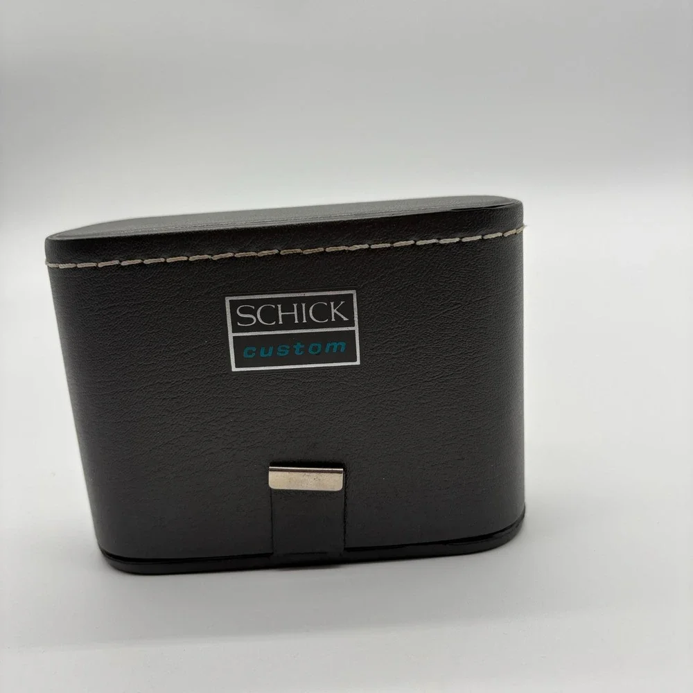 Vintage Schick Custom Electric Shaver Comfort Control with‎ Case Cord